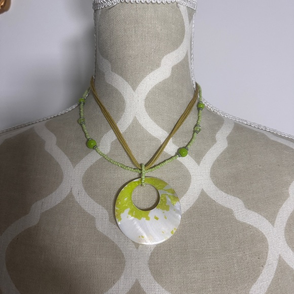 Jewelry - Y2K vintage green necklace
